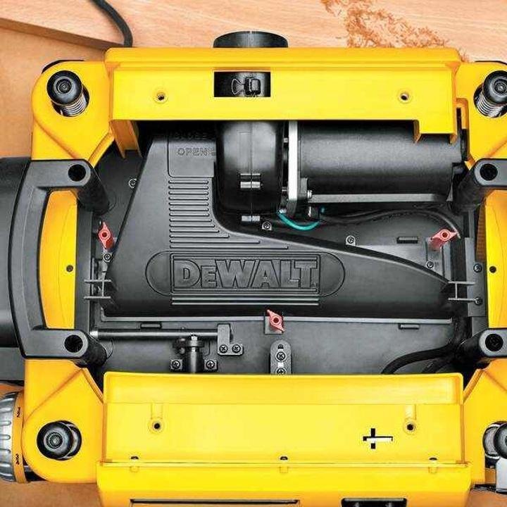 DeWALT DW735X 13-Inch Two-Speed Woodworking Thickness Planer + Tables & Knives - Image 6